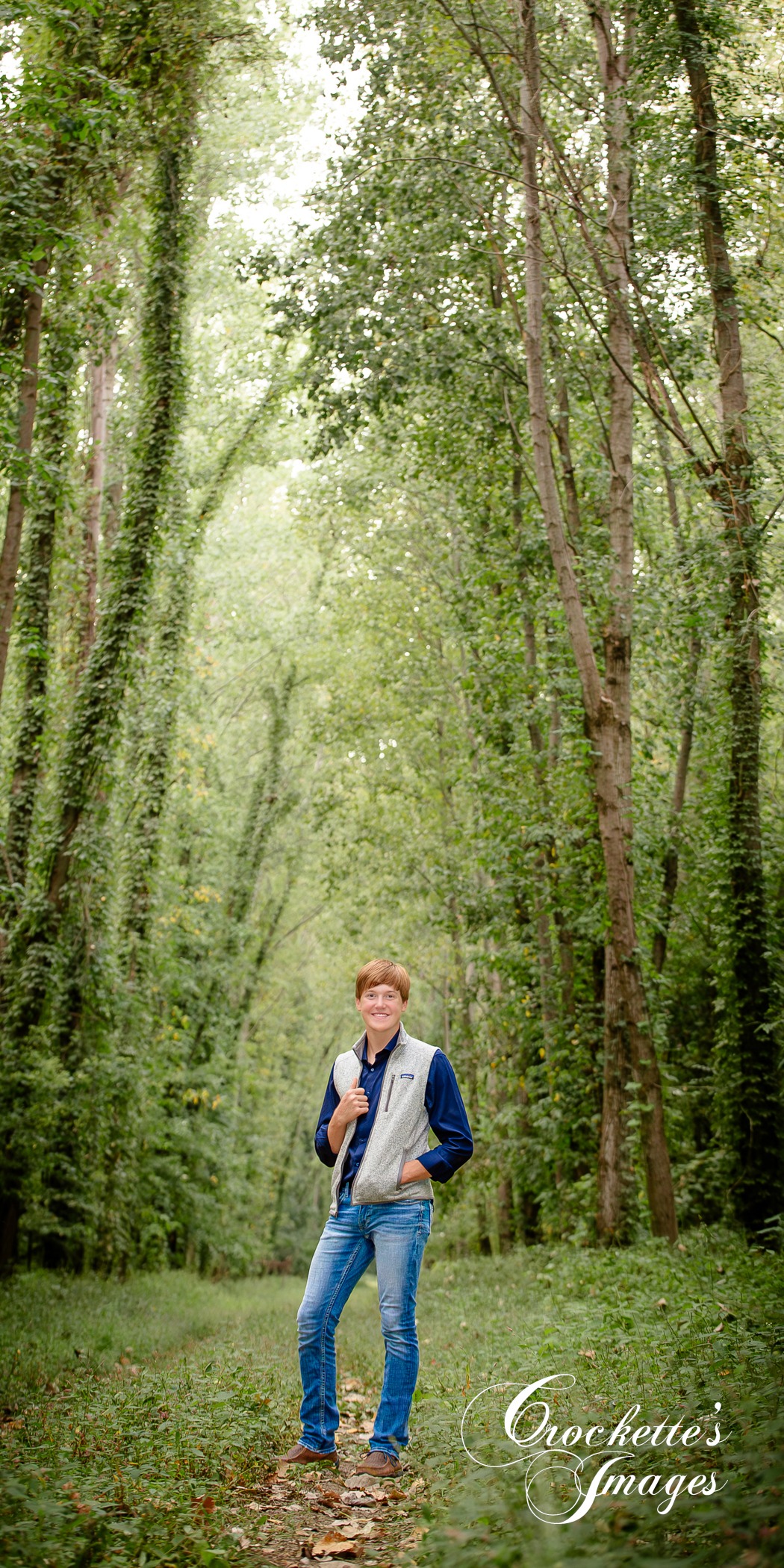 Hunting Senior Photos. Country Boy Senior Photos. Senior Photos in the woods