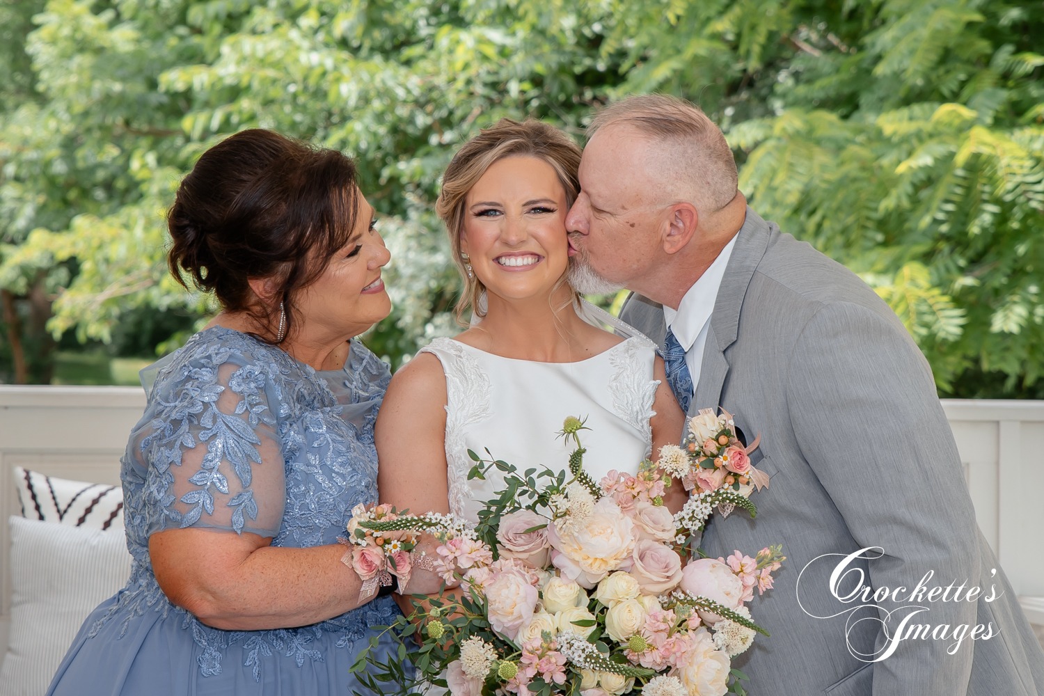 Emotional Family Photos, Fun Family Photos, Candid Family Photos