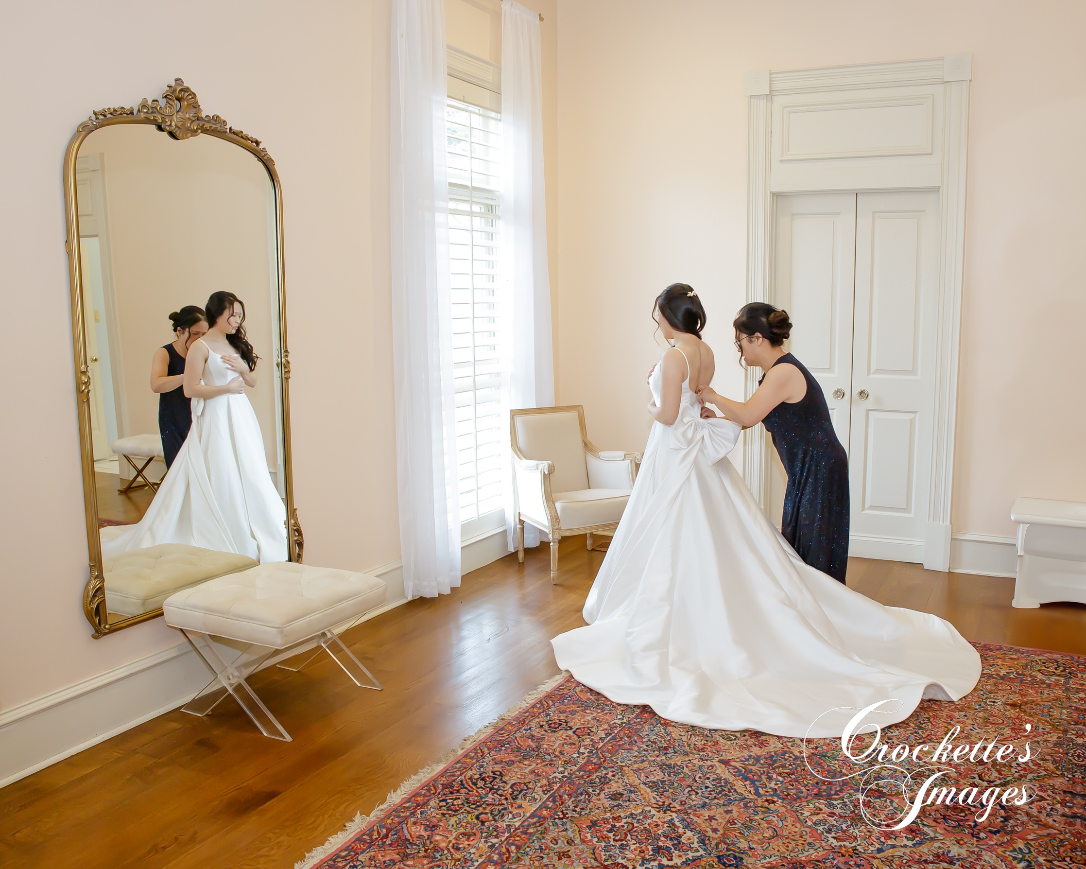 Elegant Getting Dressed and Bridal photos at Orion Hill in Arlington, TN