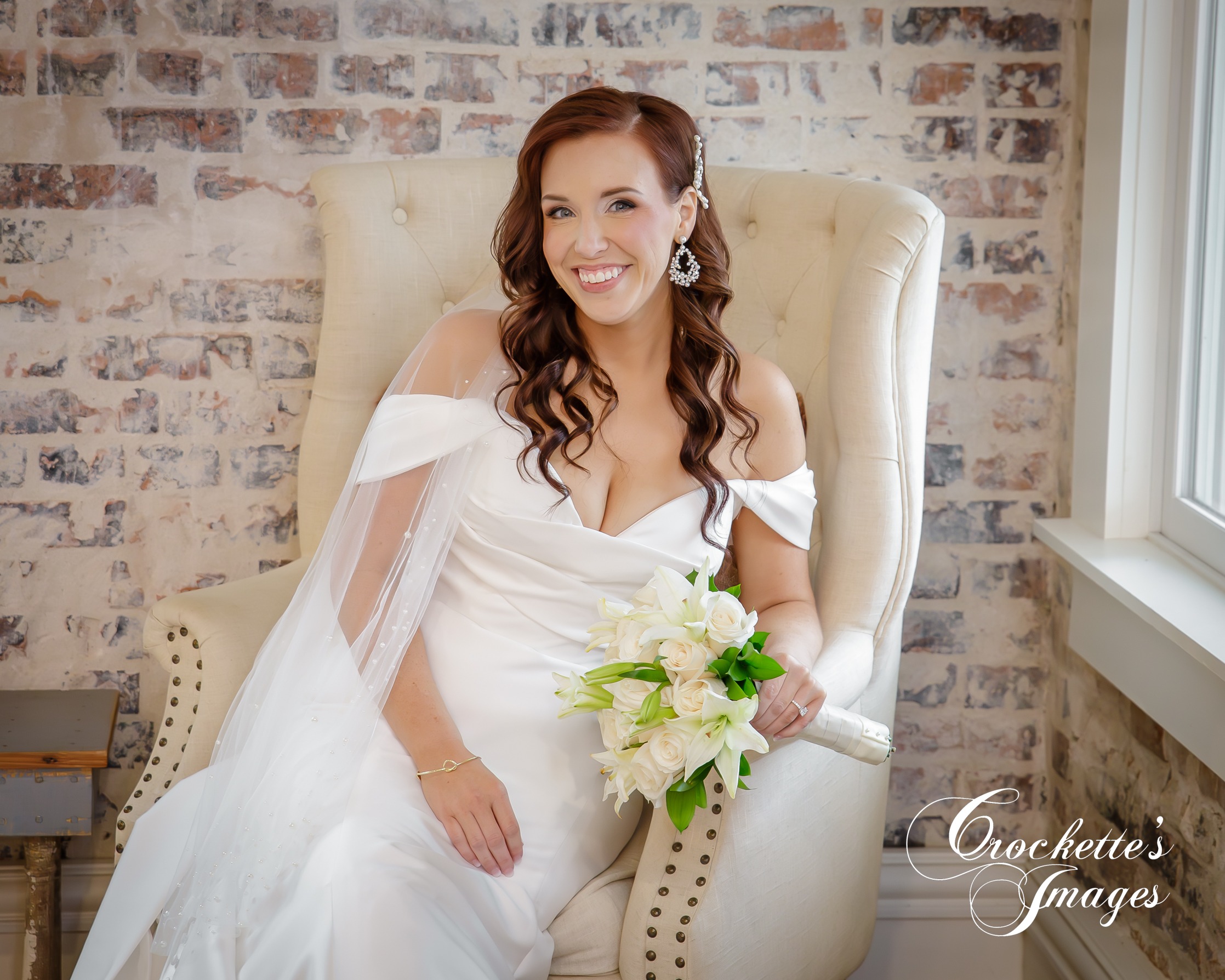 Beautiful Bride on her wdding day at Rusted Route
