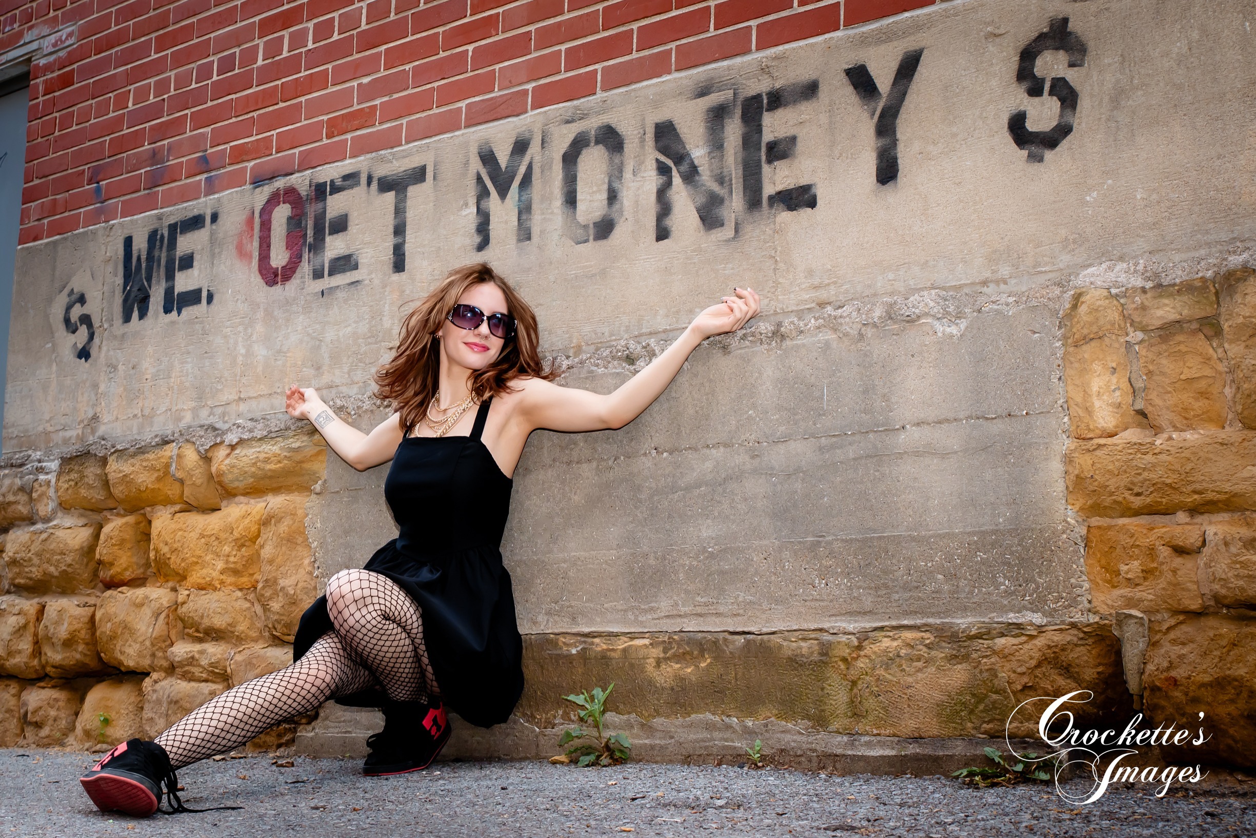 Senior Photo with Crockette's Images downtown Cape Girardeau, MO.